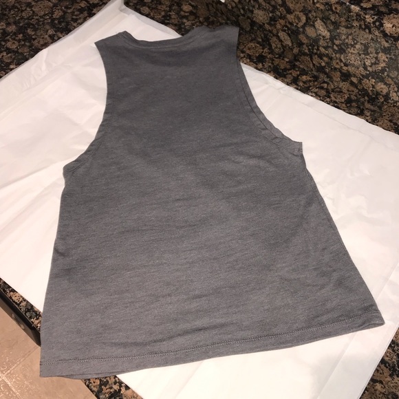 XS GRAY ASICS MUSCLE TANK - Picture 7 of 7
